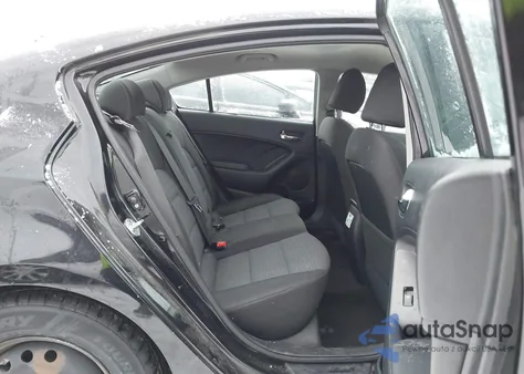 2015 Kia Forte Lx z USA, uszkodzony, nr VIN KNAFX4A63F5391377